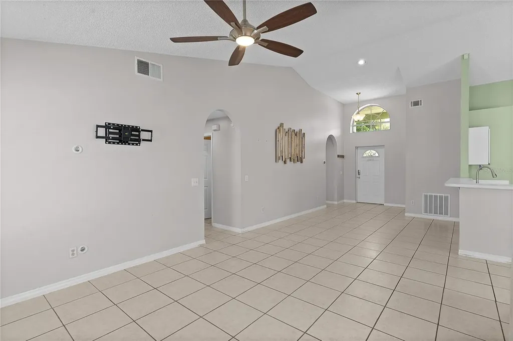 40045 Palm Street Lady Lake FL 32159