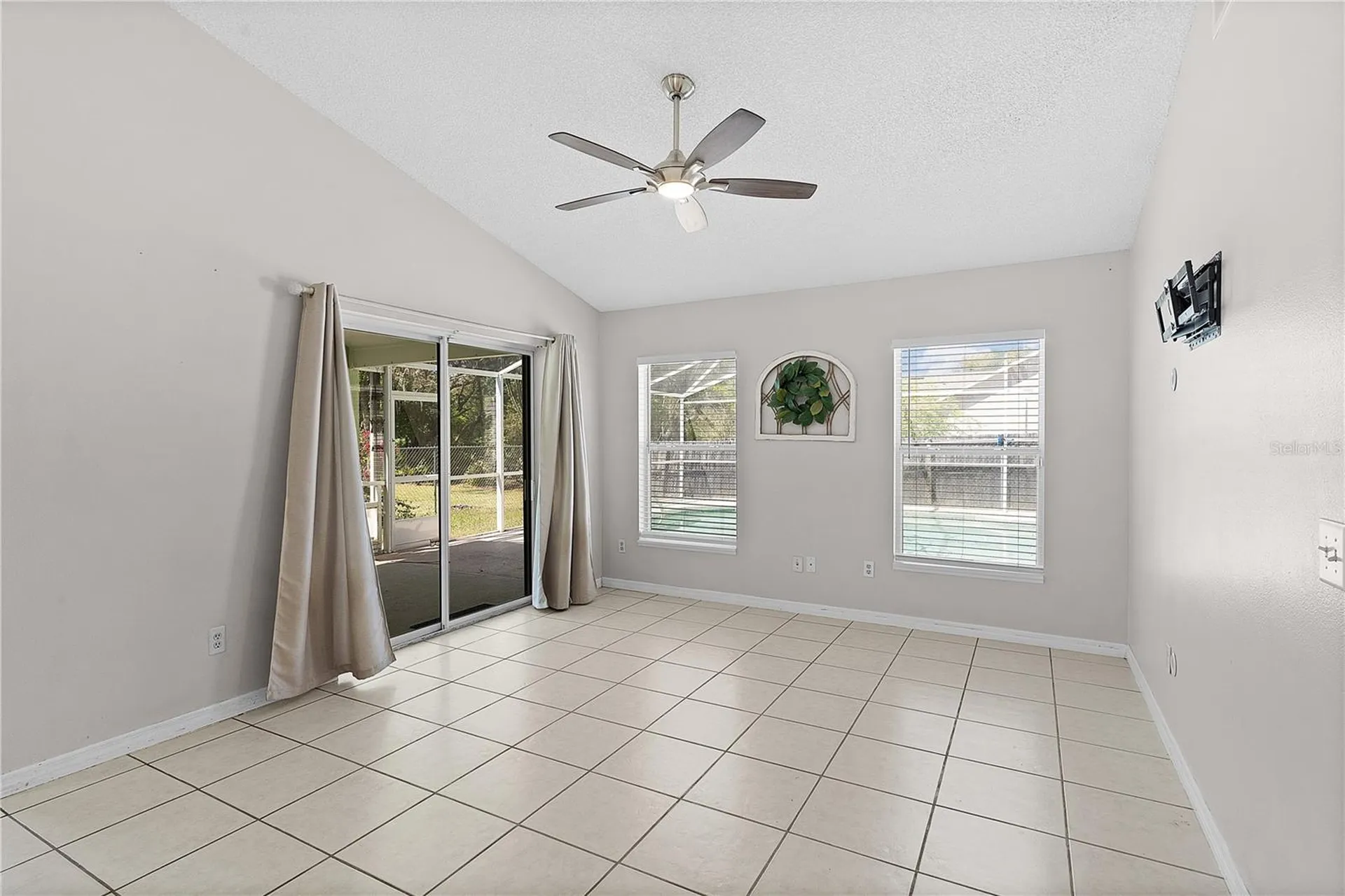 40045 Palm Street Lady Lake FL 32159