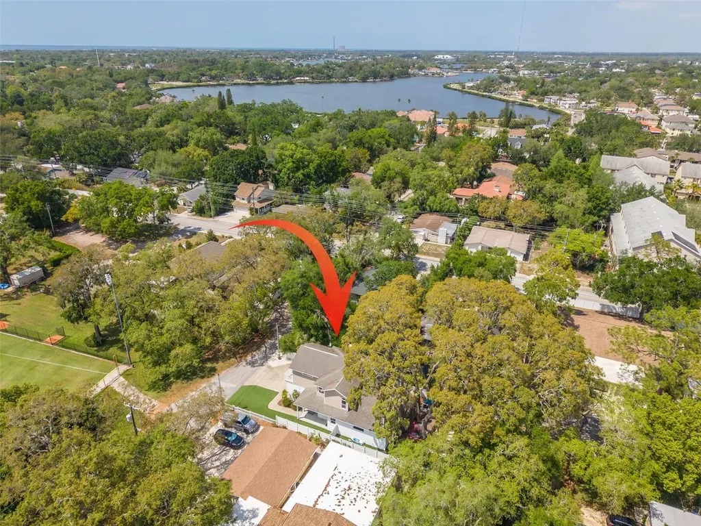 901 Virginia Avenue Tarpon Springs FL 34689