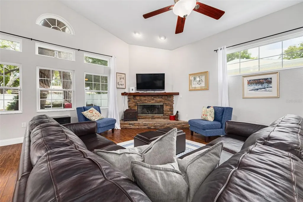 901 Virginia Avenue Tarpon Springs FL 34689
