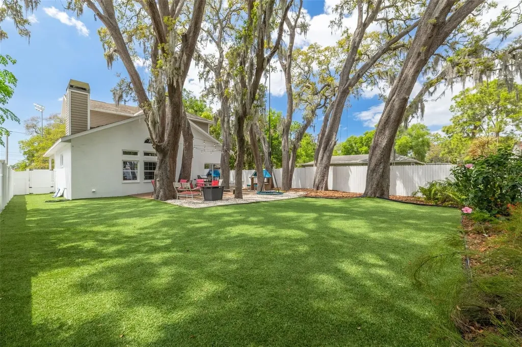 901 Virginia Avenue Tarpon Springs FL 34689