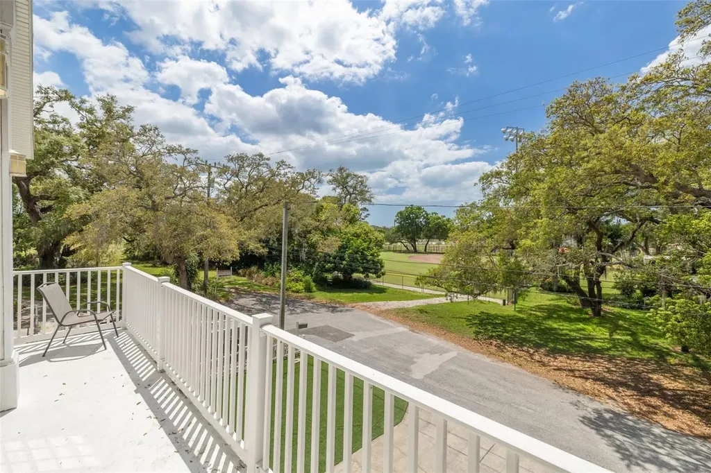 901 Virginia Avenue Tarpon Springs FL 34689