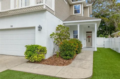 901 Virginia Avenue Tarpon Springs FL 34689
