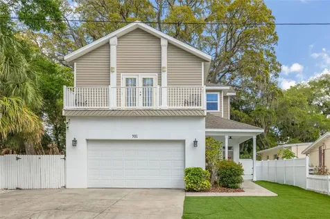901 Virginia Avenue Tarpon Springs FL 34689