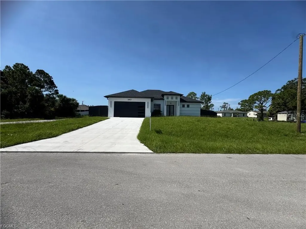 3901 3rd Street SW Lehigh Acres FL 33976