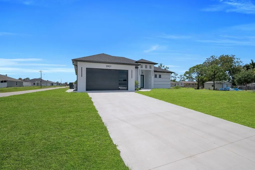3901 3rd Street SW Lehigh Acres FL 33976