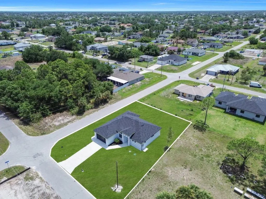 3901 3rd Street SW Lehigh Acres FL 33976