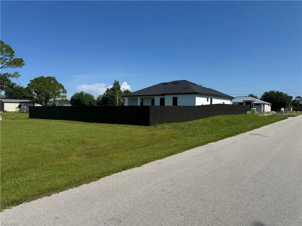 3901 3rd Street SW Lehigh Acres FL 33976