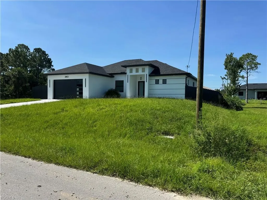 3901 3rd Street SW Lehigh Acres FL 33976