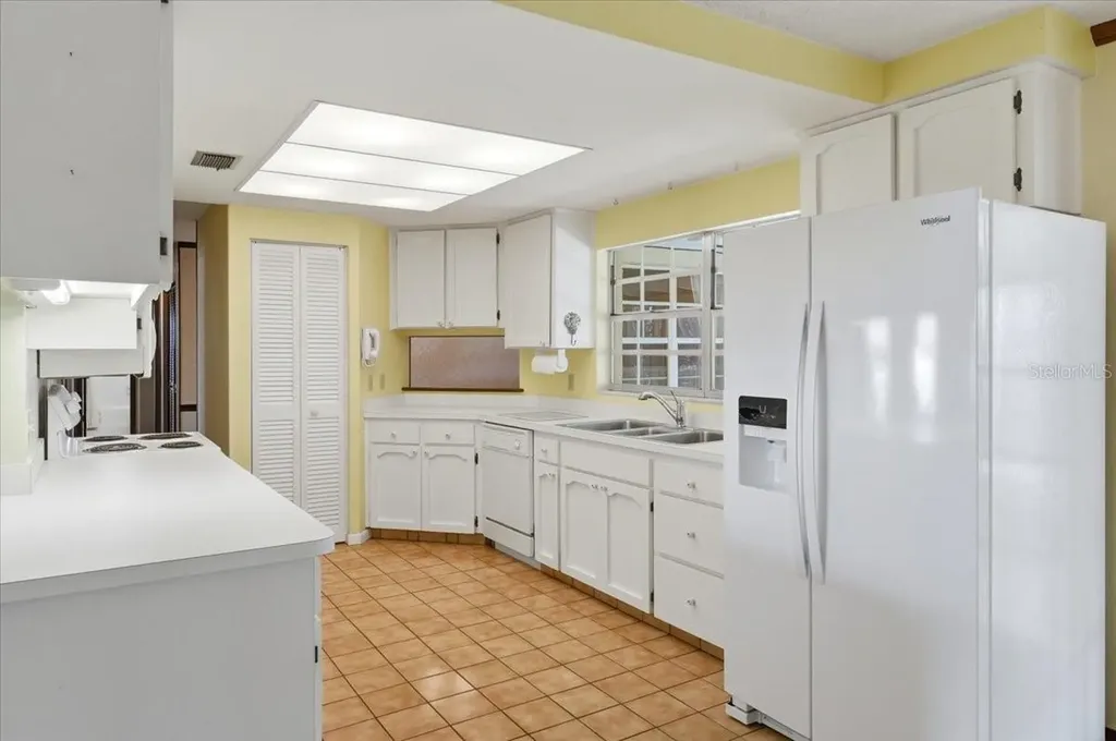 1911 Michelle Lane Lakeland FL 33813