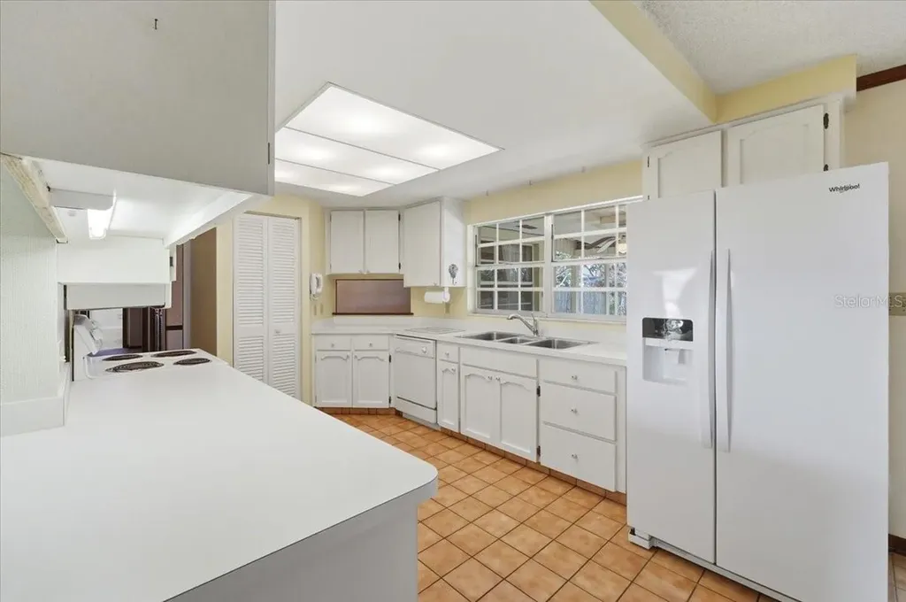1911 Michelle Lane Lakeland FL 33813