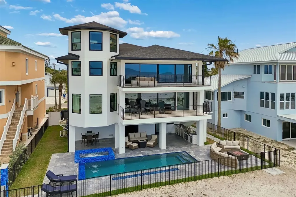 930 Eldorado Avenue Clearwater Beach FL 33767