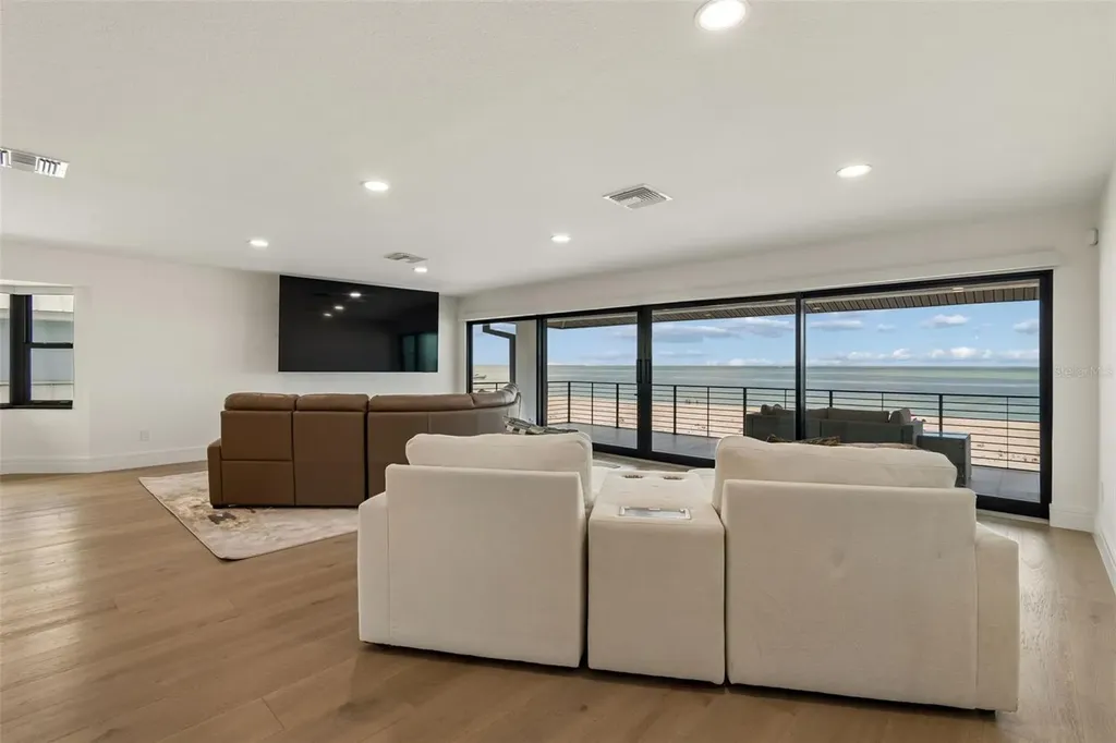 930 Eldorado Avenue Clearwater Beach FL 33767
