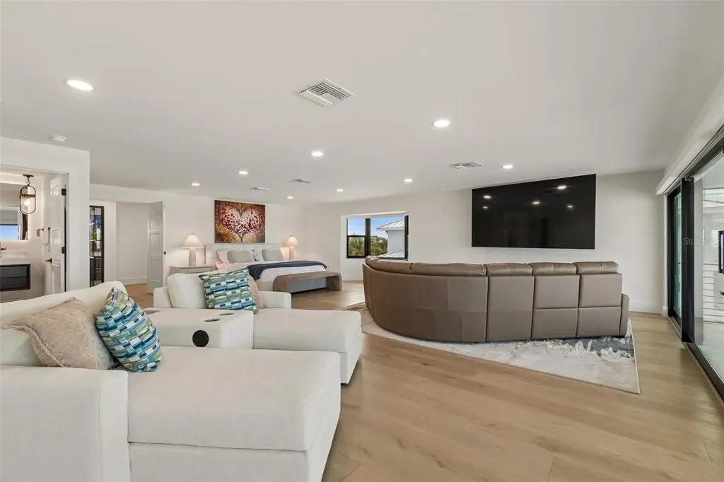 930 Eldorado Avenue Clearwater Beach FL 33767