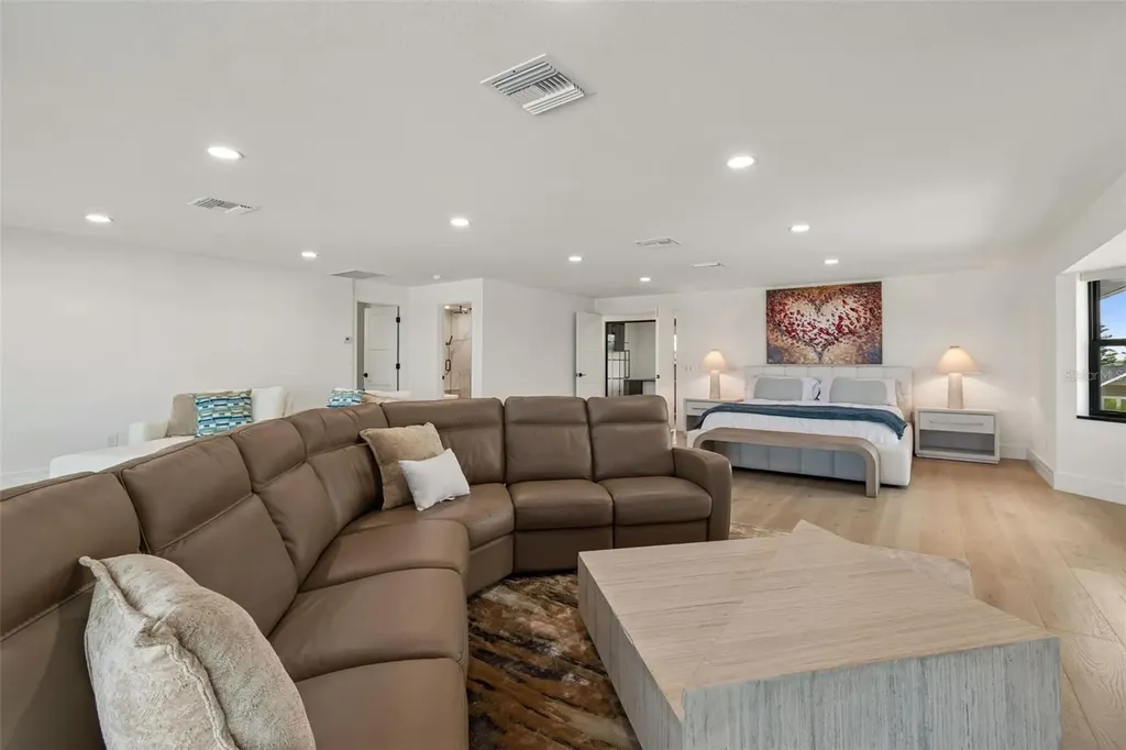 930 Eldorado Avenue Clearwater Beach FL 33767
