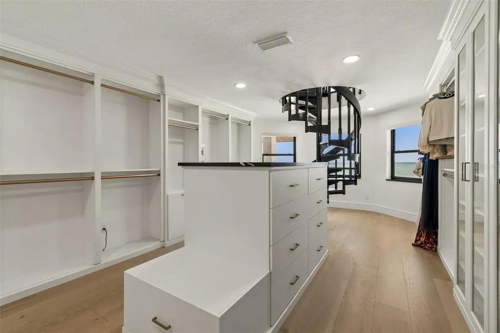 930 Eldorado Avenue Clearwater Beach FL 33767