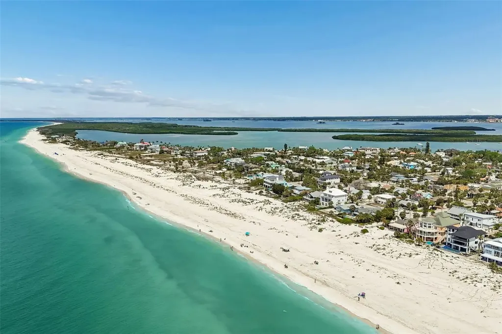 930 Eldorado Avenue Clearwater Beach FL 33767