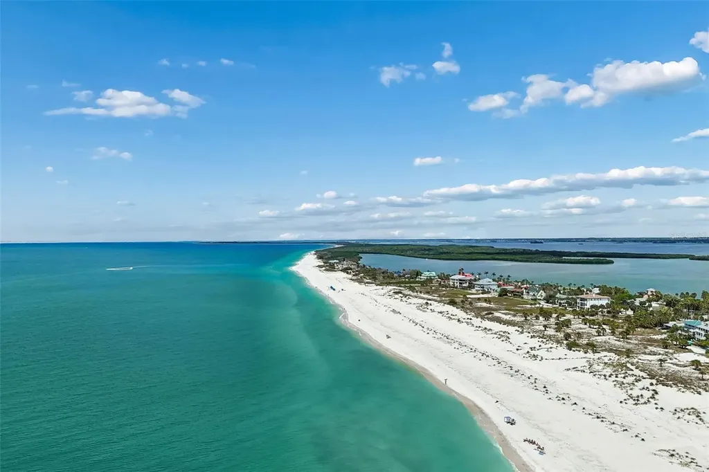 930 Eldorado Avenue Clearwater Beach FL 33767
