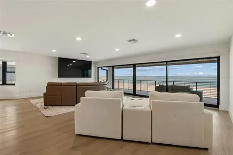930 Eldorado Avenue Clearwater Beach FL 33767