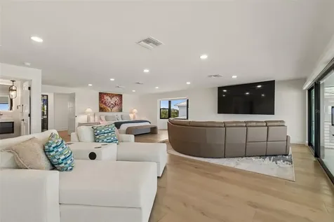 930 Eldorado Avenue Clearwater Beach FL 33767