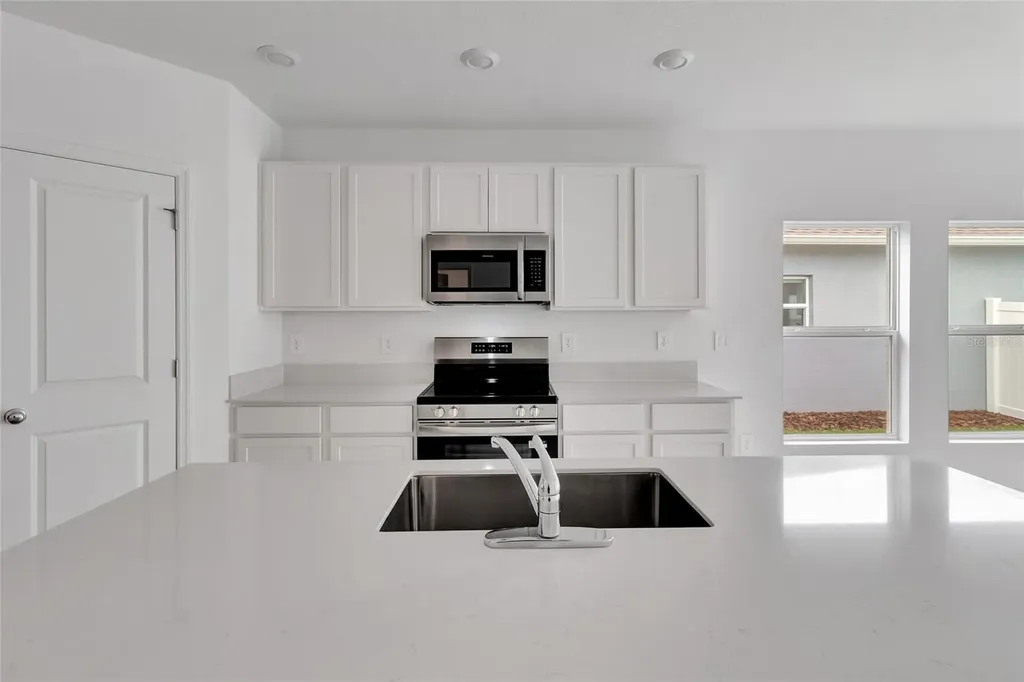 275 Puma Loop Groveland FL 34736