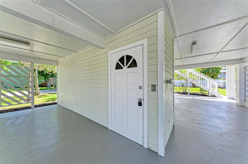 517 Spring Avenue Anna Maria FL 34216