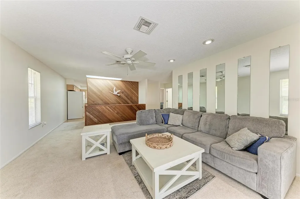 517 Spring Avenue Anna Maria FL 34216