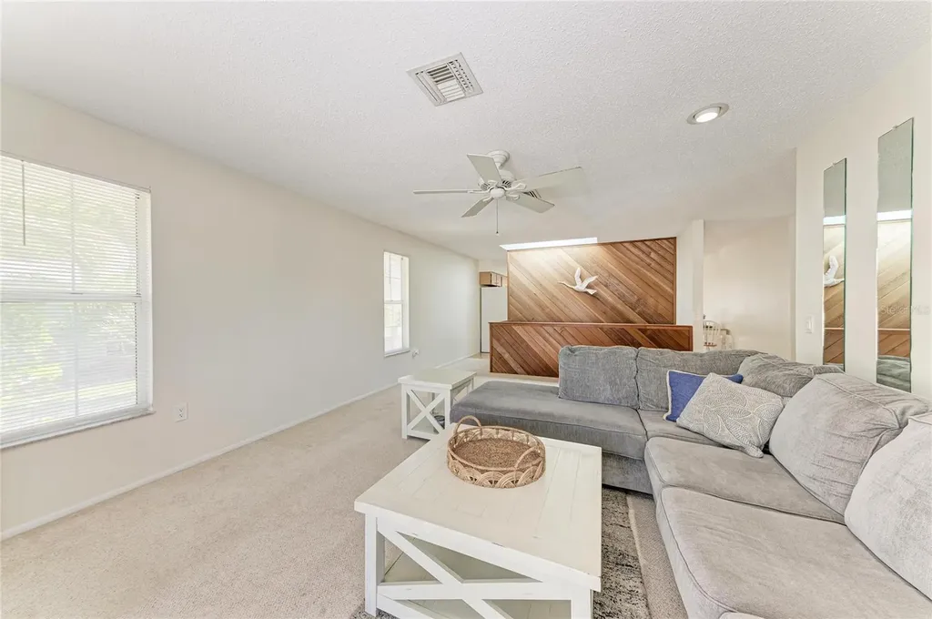 517 Spring Avenue Anna Maria FL 34216