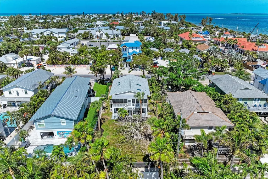 517 Spring Avenue Anna Maria FL 34216