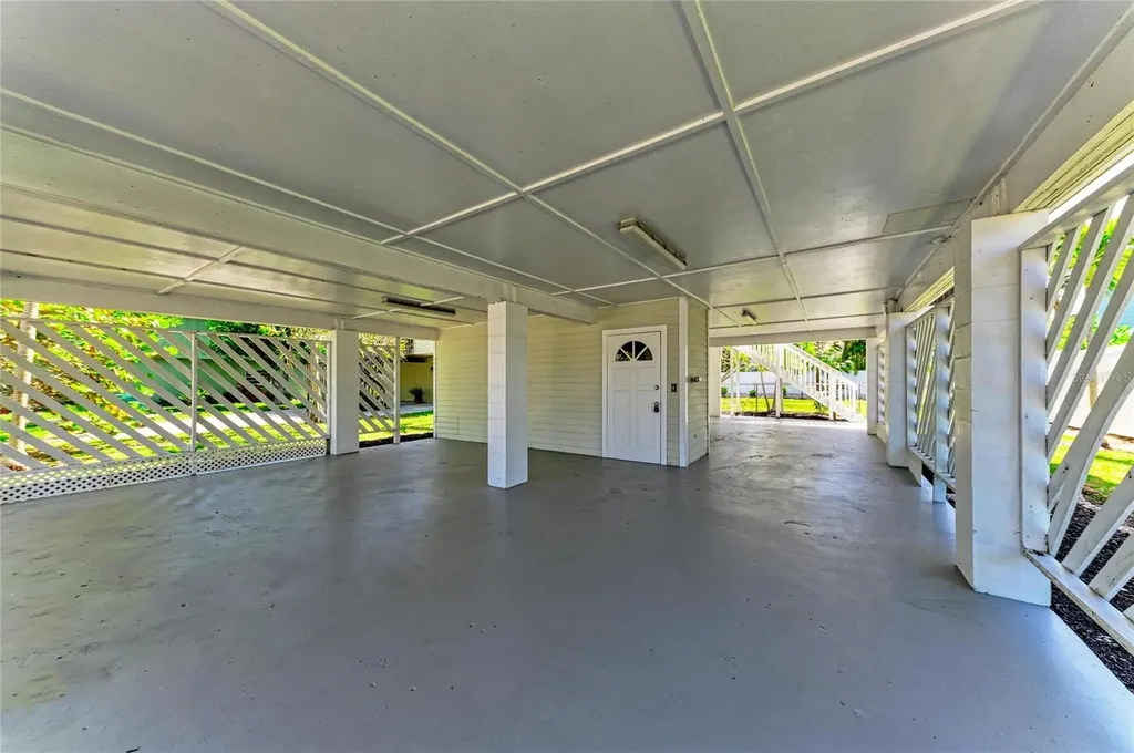 517 Spring Avenue Anna Maria FL 34216