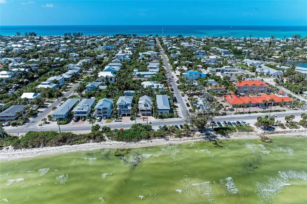 517 Spring Avenue Anna Maria FL 34216