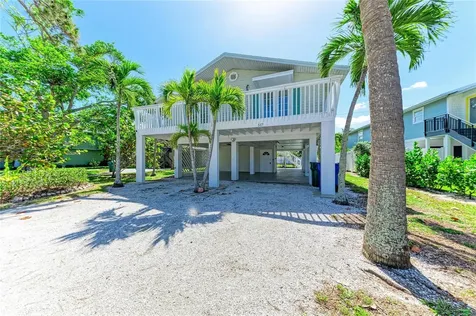 517 Spring Avenue Anna Maria FL 34216