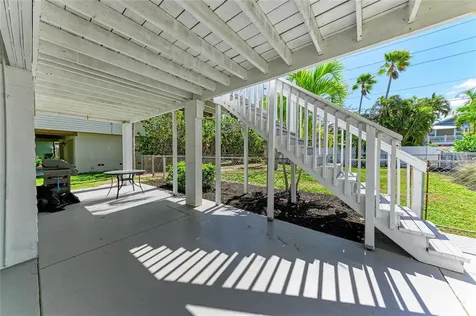 517 Spring Avenue Anna Maria FL 34216