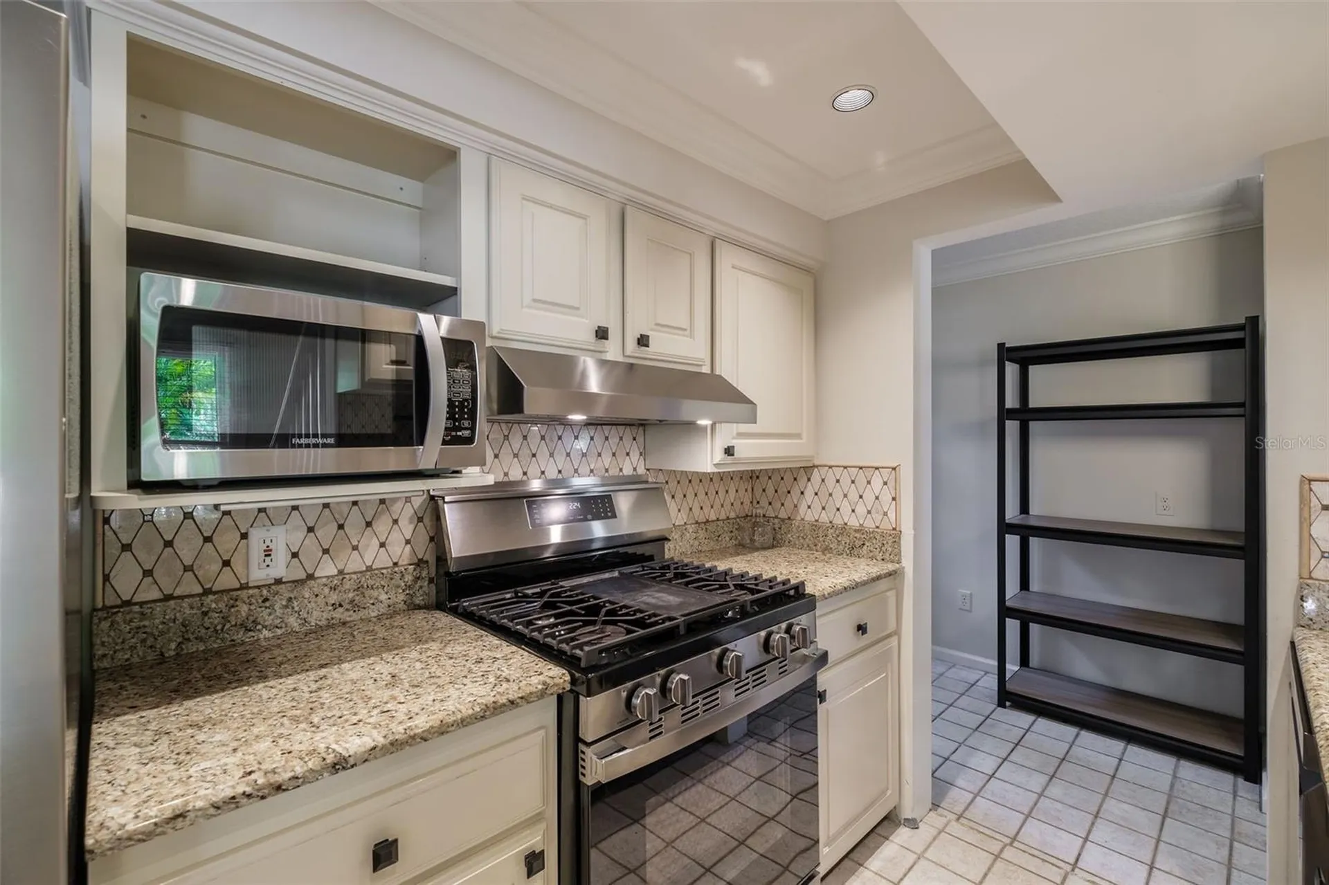 122 N Hyer Avenue Orlando FL 32801