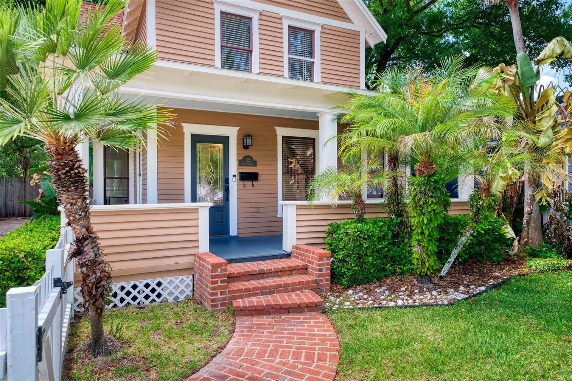 122 N Hyer Avenue Orlando FL 32801