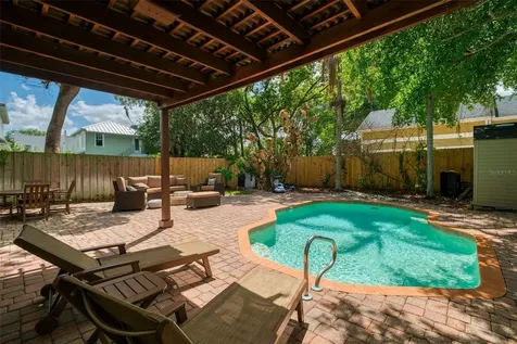 122 N Hyer Avenue Orlando FL 32801