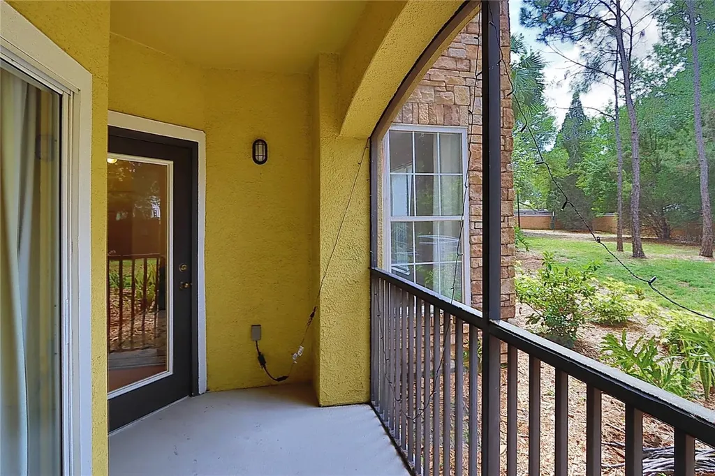 2407 Courtney Meadows Court Tampa FL 33619