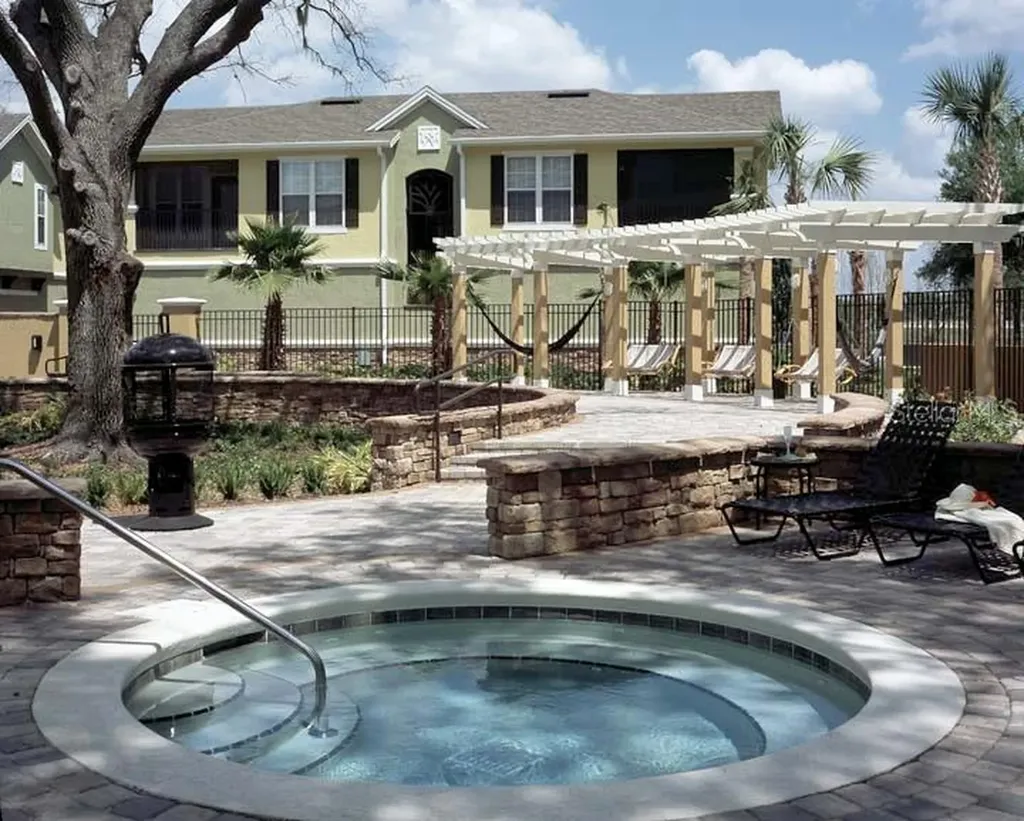 2407 Courtney Meadows Court Tampa FL 33619