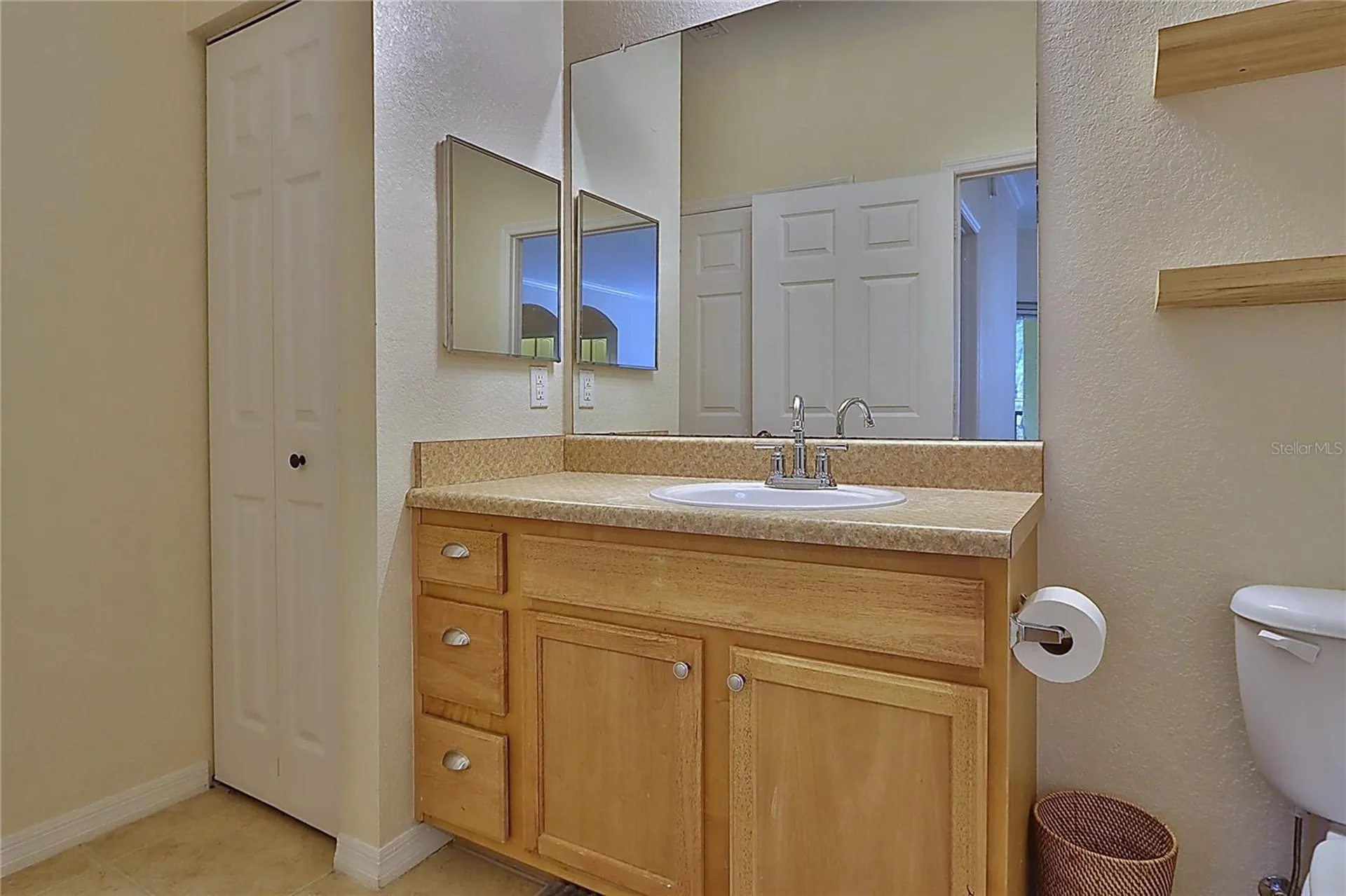 2407 Courtney Meadows Court Tampa FL 33619