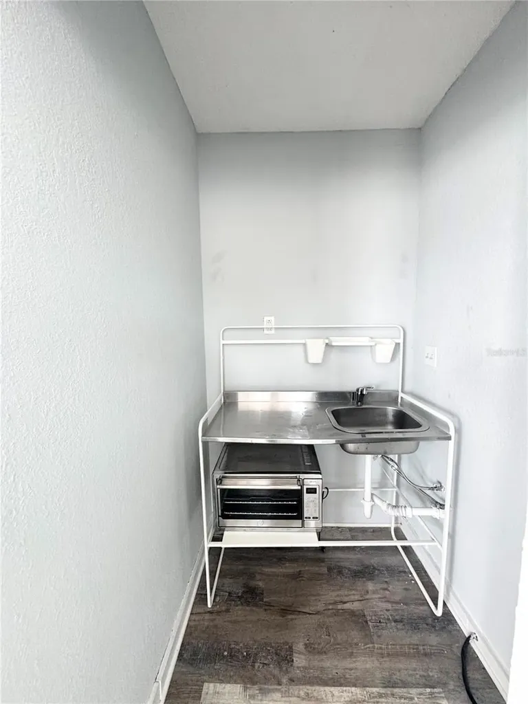 704 Cordova Drive Orlando FL 32804