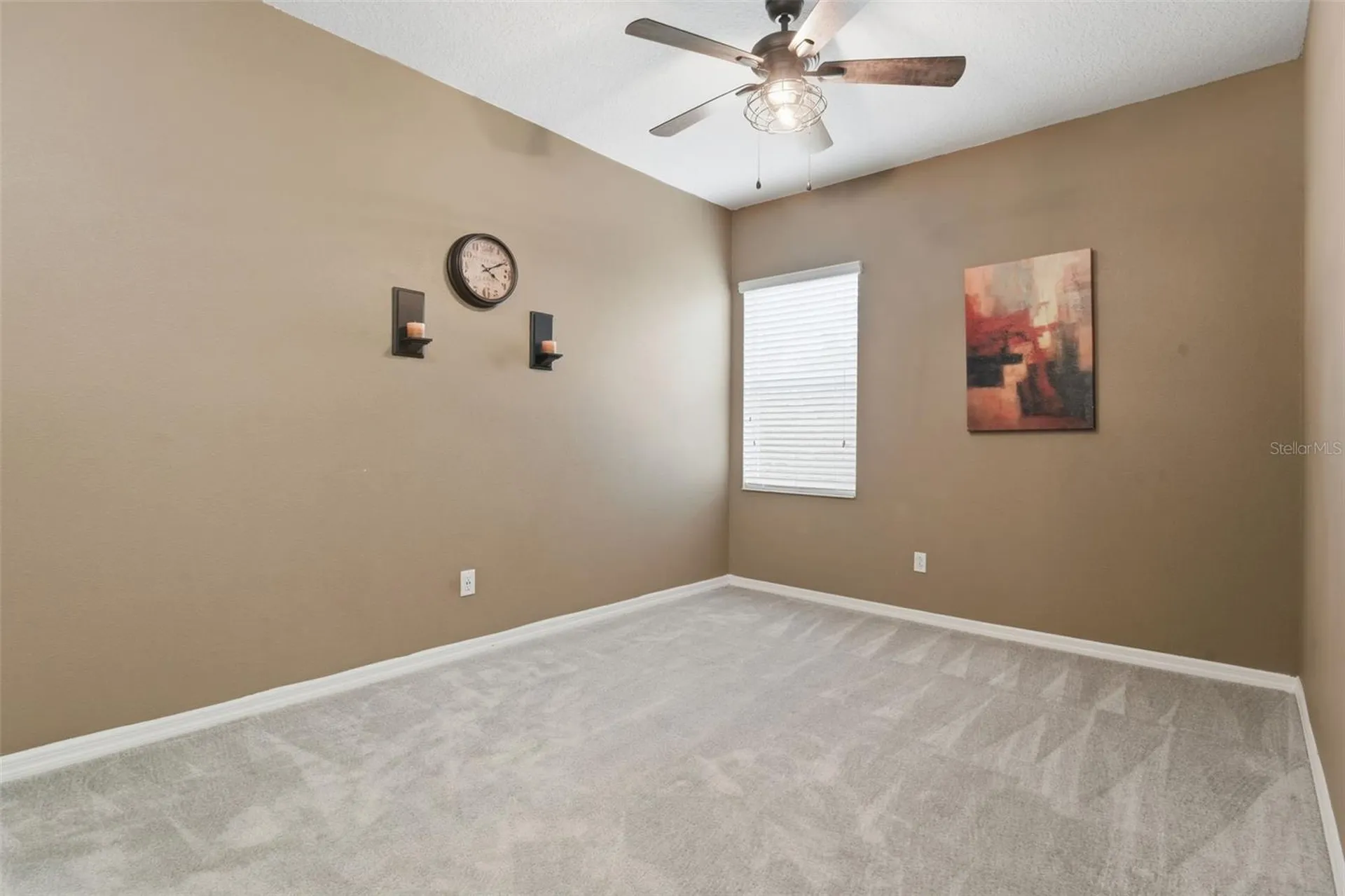 1226 E 10th Street Apopka FL 32703