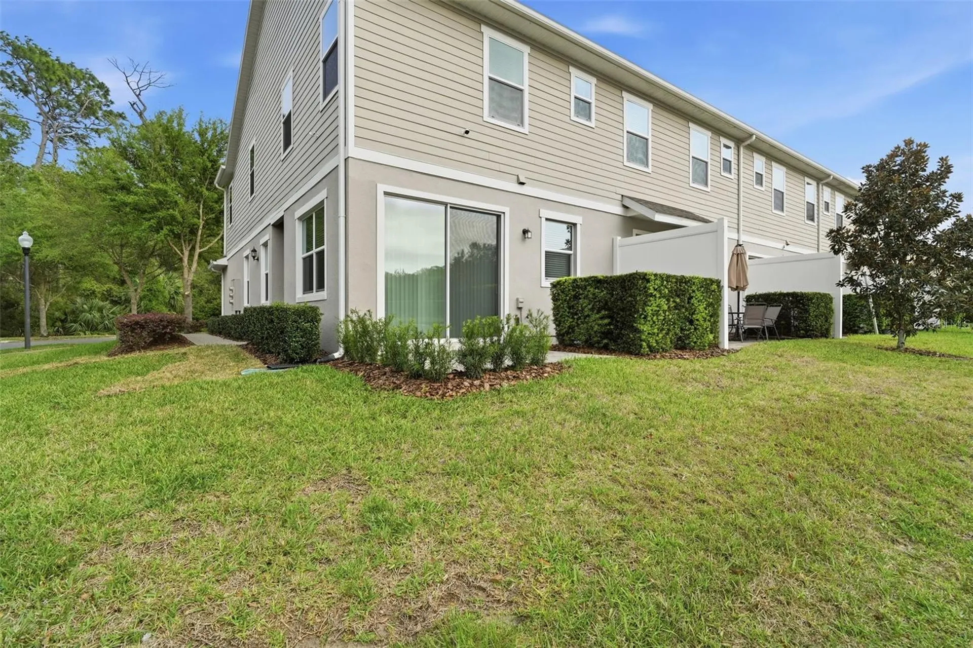 1226 E 10th Street Apopka FL 32703