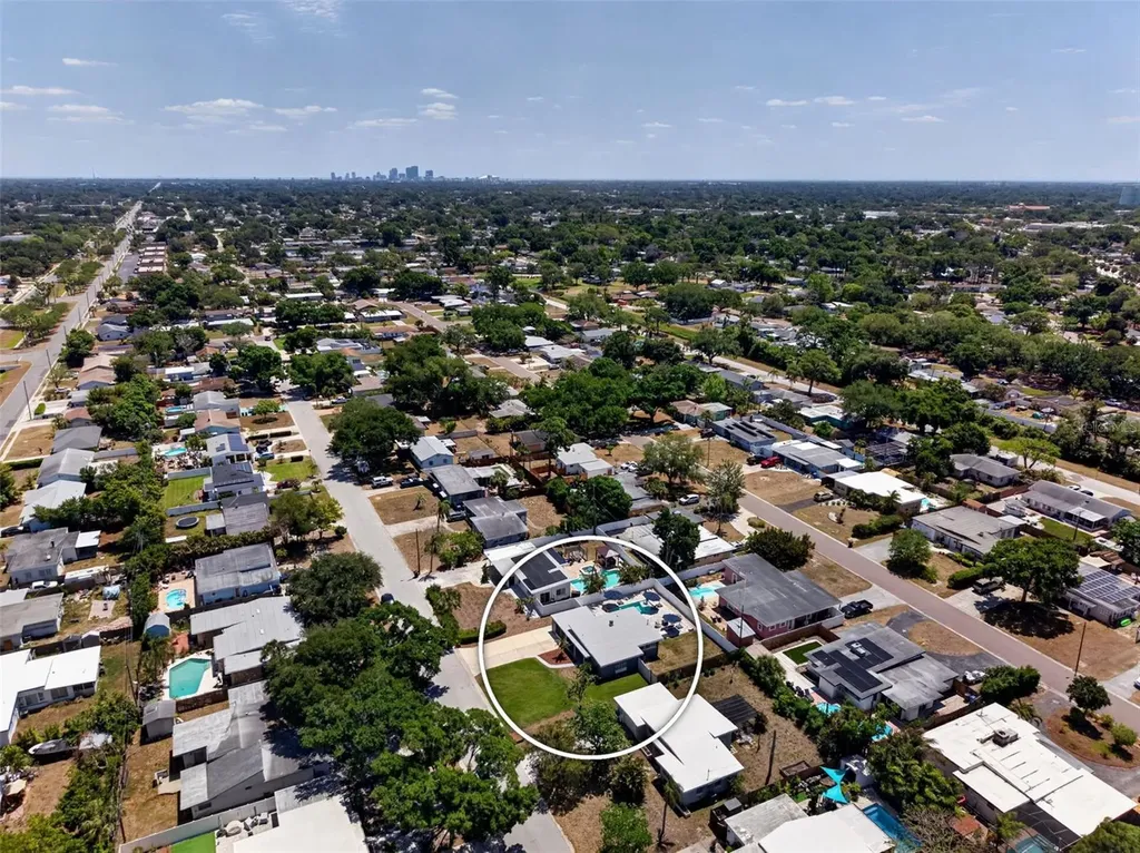 6318 21st Avenue N St Petersburg FL 33710