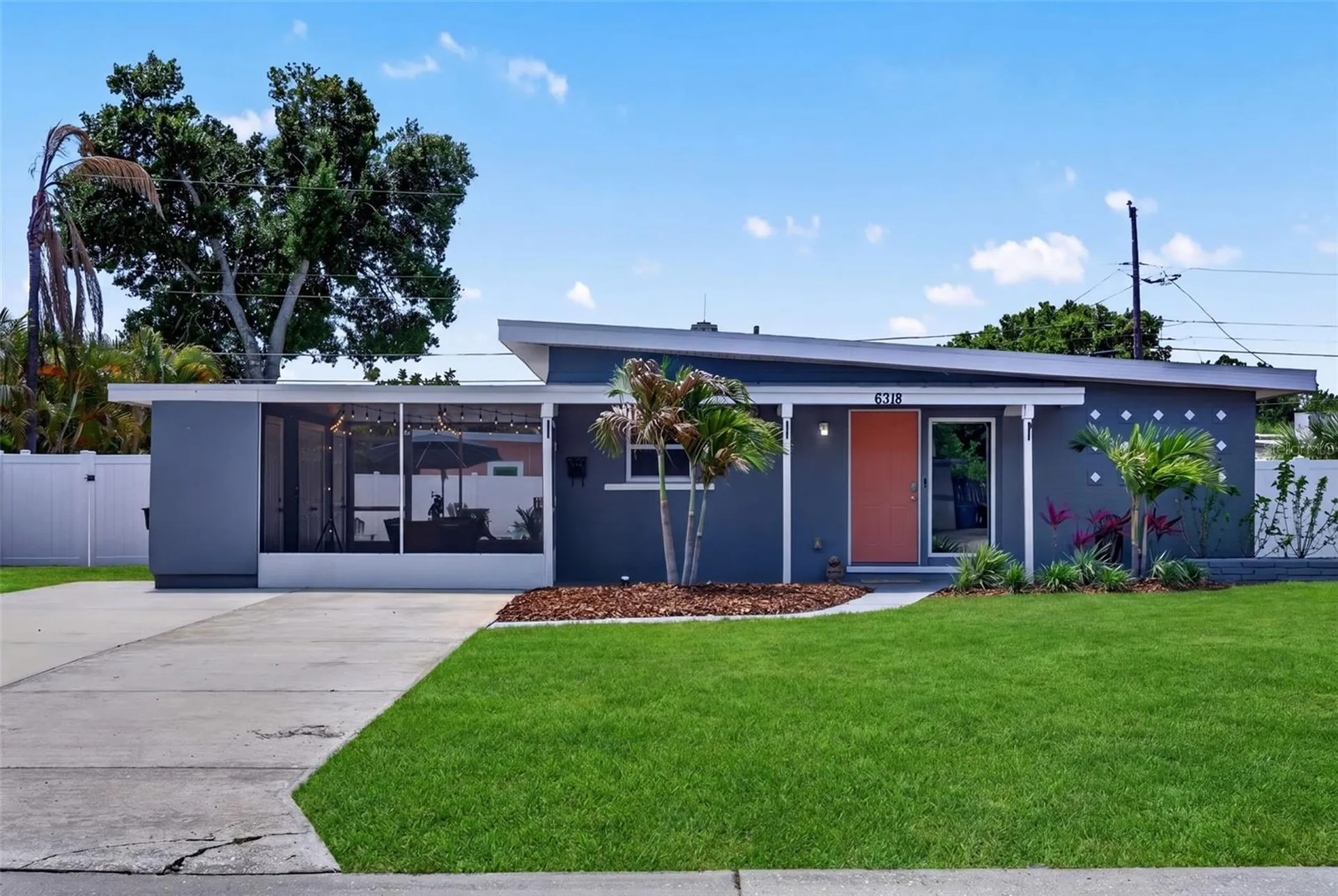 6318 21st Avenue N St Petersburg FL 33710