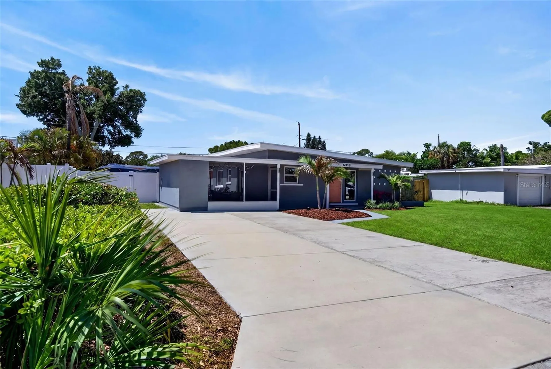 6318 21st Avenue N St Petersburg FL 33710
