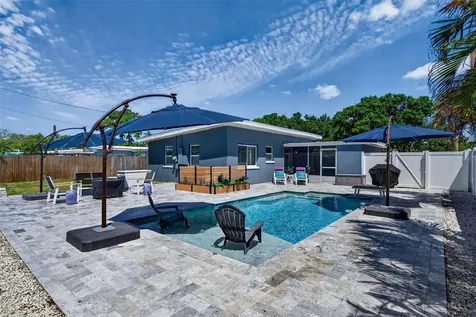 6318 21st Avenue N St Petersburg FL 33710