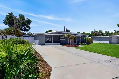 6318 21st Avenue N St Petersburg FL 33710