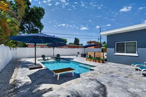 6318 21st Avenue N St Petersburg FL 33710