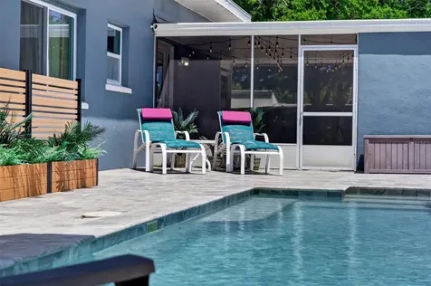6318 21st Avenue N St Petersburg FL 33710