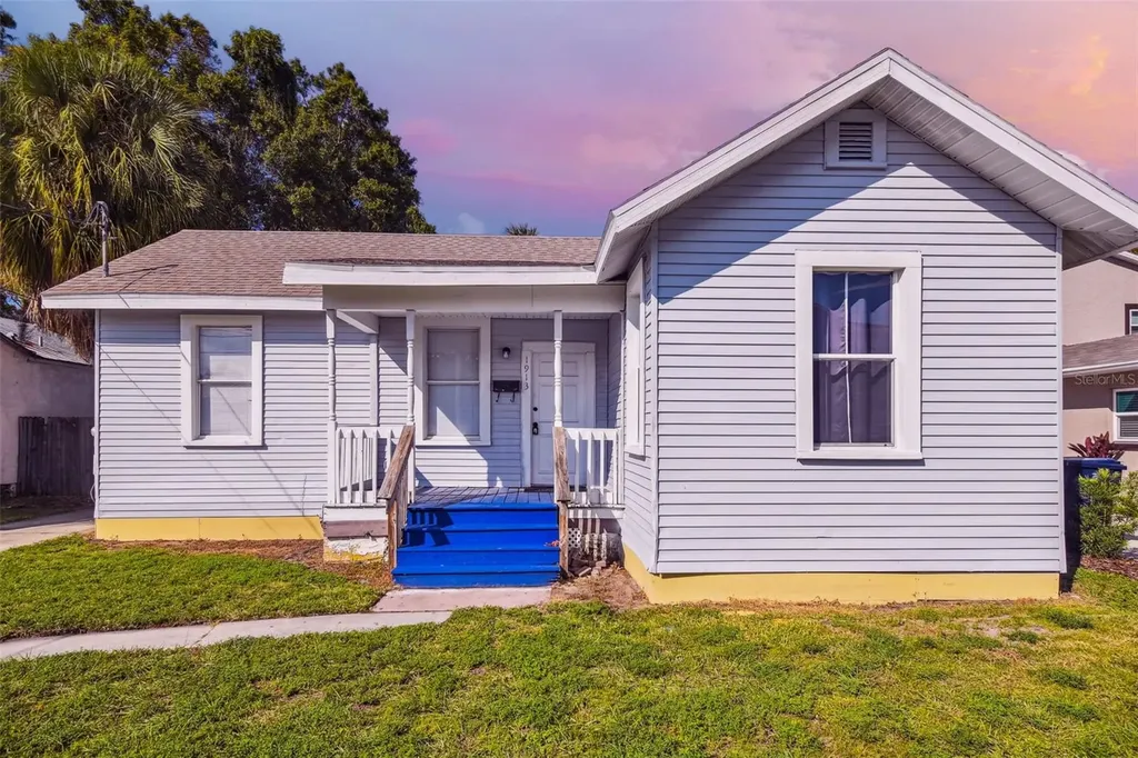 1913 W Lemon Street Tampa FL 33606